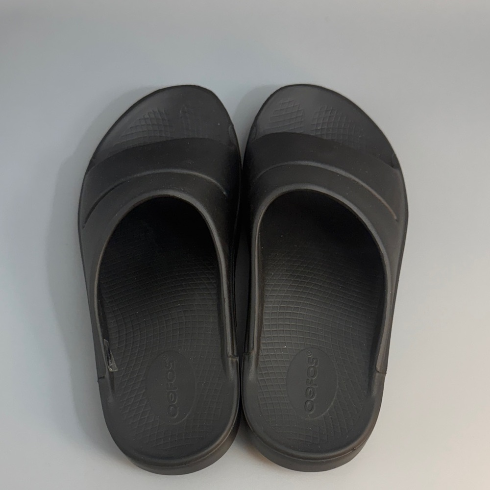 Oofos Ooahh Recovery Slide Sandal Black Men’s 7- W 9 EU 40